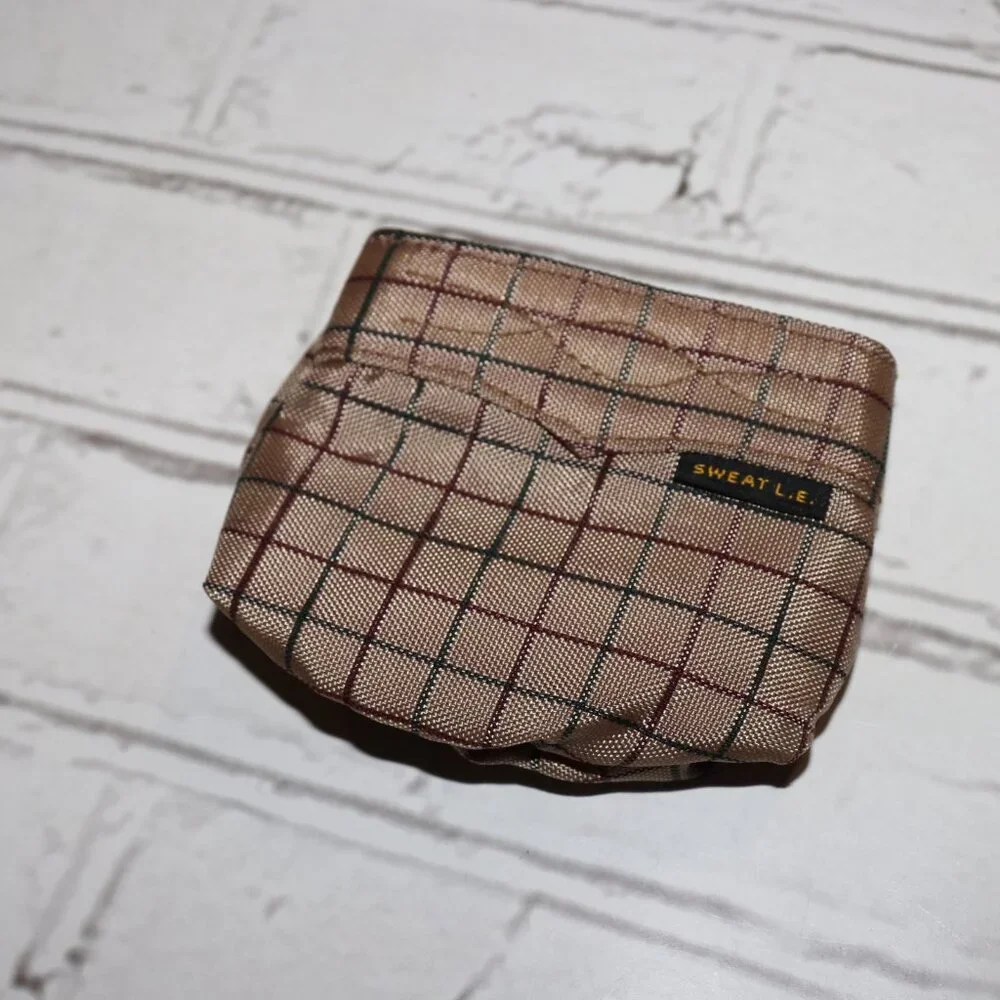🎯 Sweat L.E. Plaid Coin Purse · 3.25